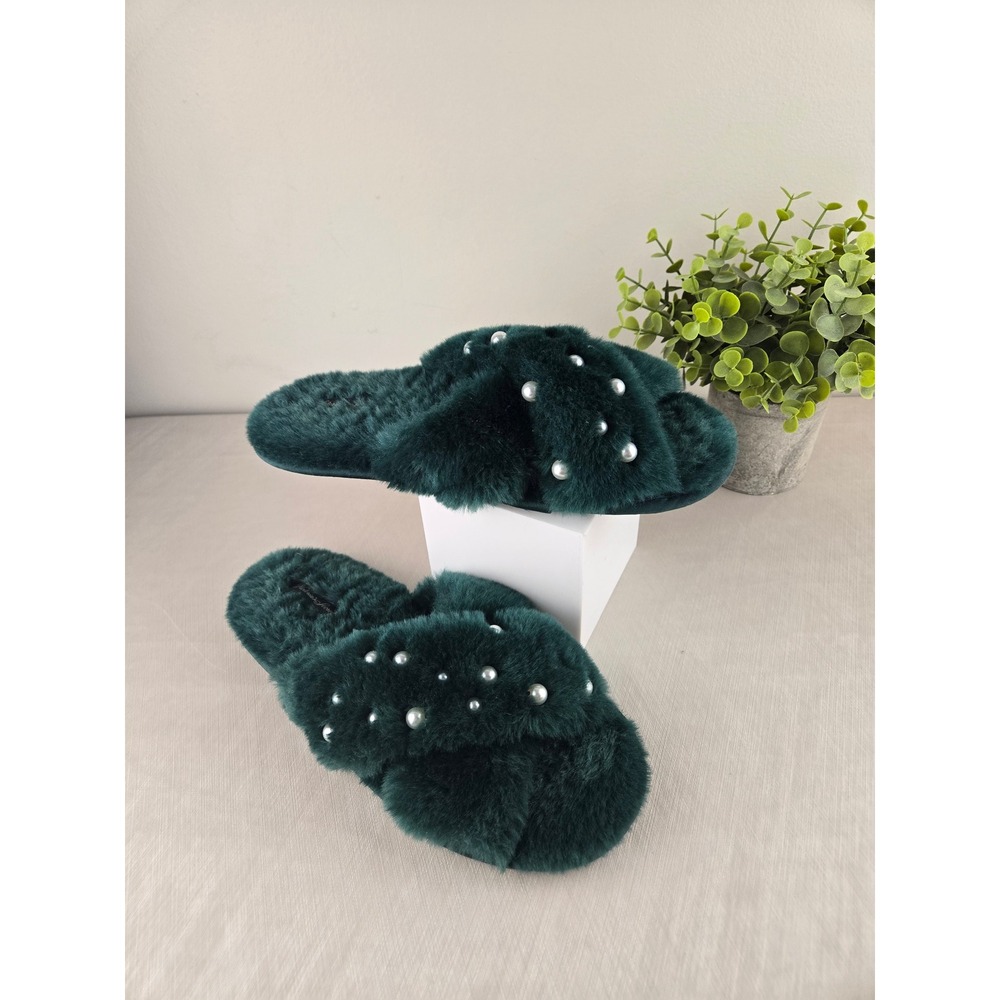 Victoria's‎ Secret Fuzzy Slippers Pearls Emerald Green M M Cozy Slides